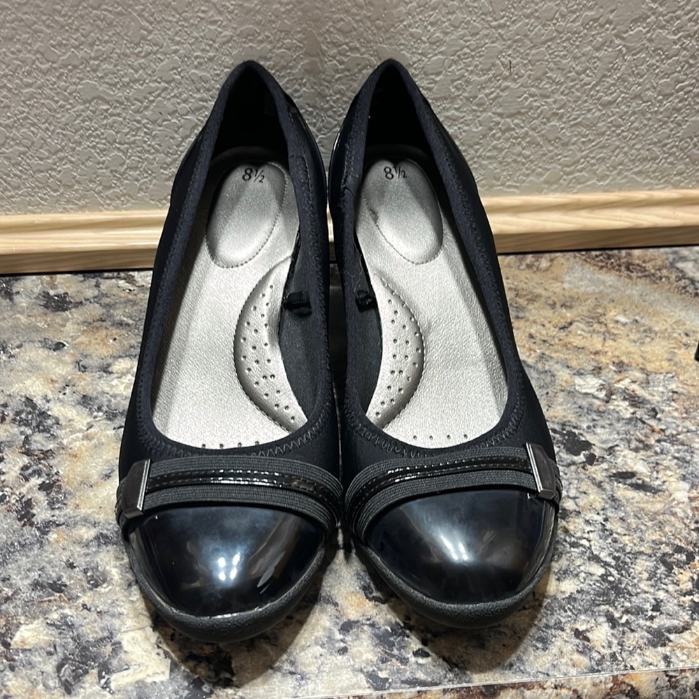 Time and Tru wedges